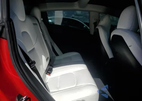 2022 Tesla Model 3 from USA, damaged, VIN 5YJ3E1EC2NF237394